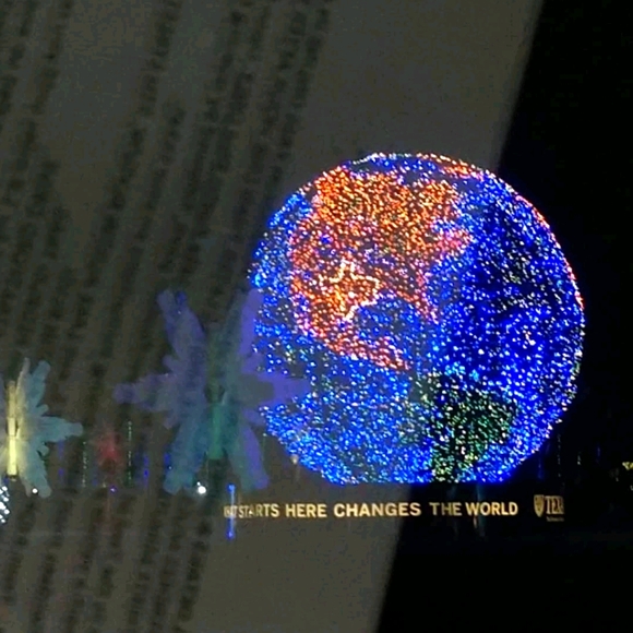 Meet your Posher, Janet - Picture 2 of 2